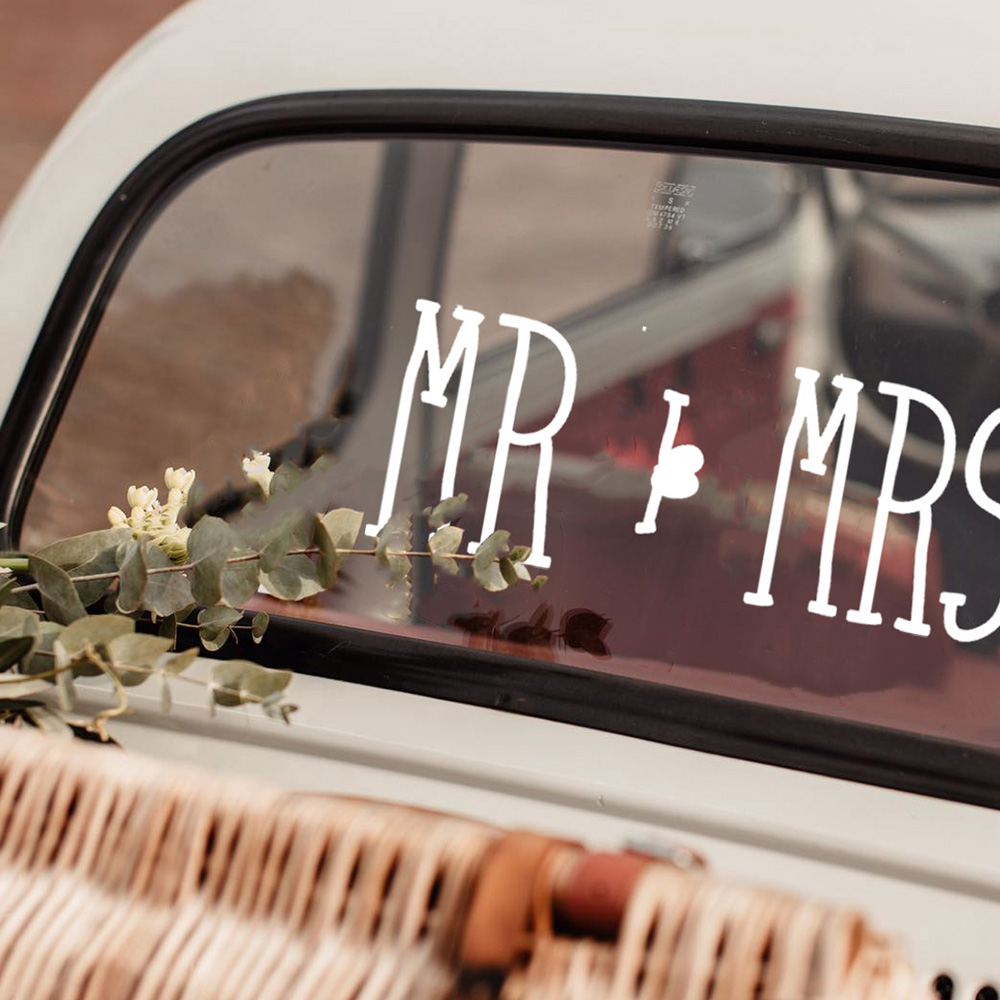 Font 5 Mr and Mrs square